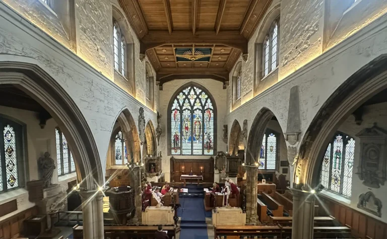 ST_olave_hart_street_Worship_inside